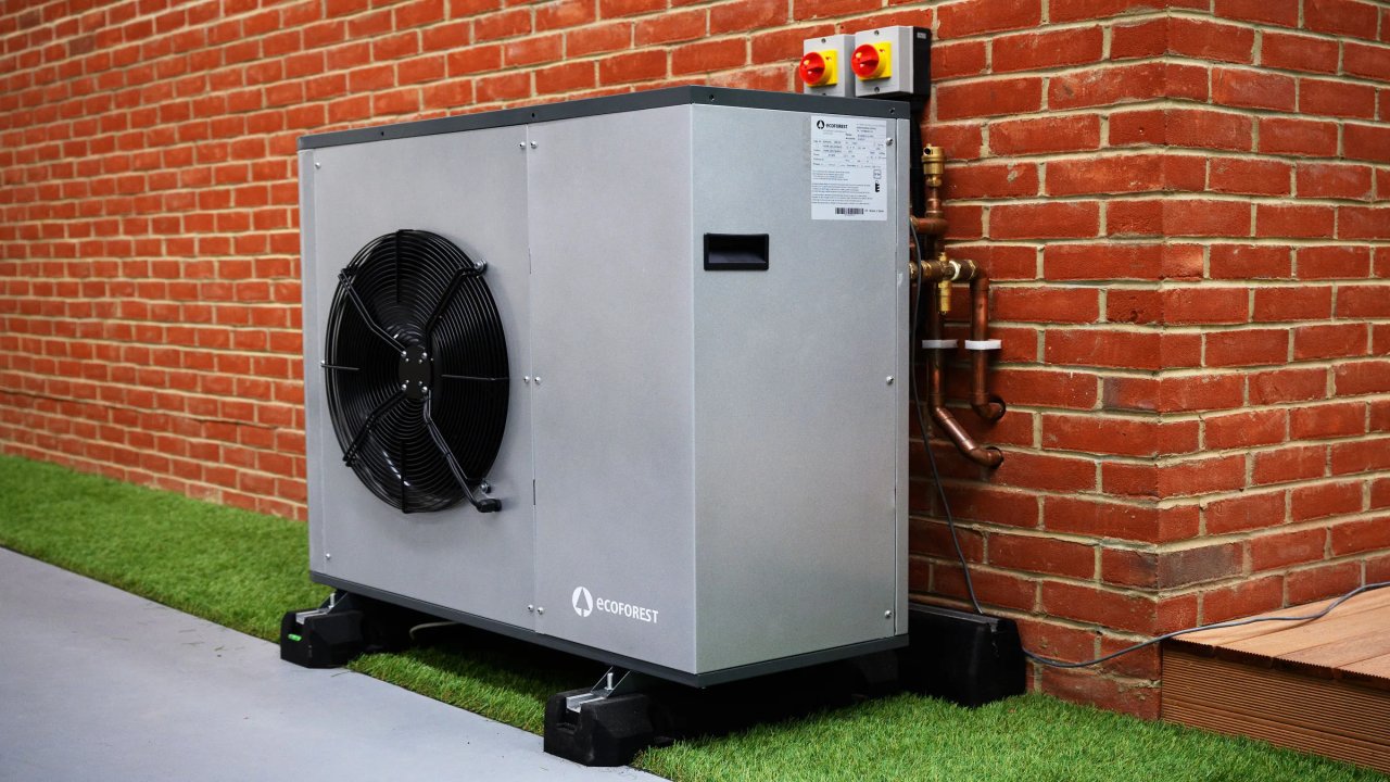 Are Heat Pumps Resistant to Water?