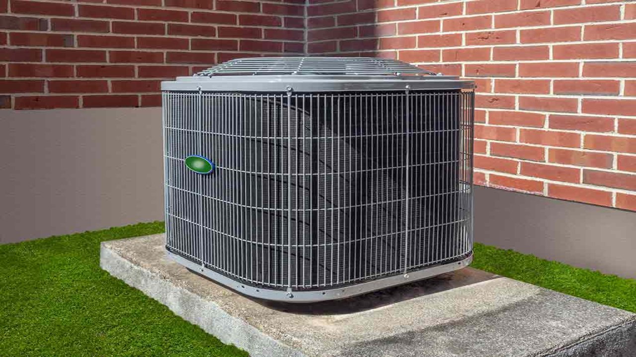 How Does an AC Unit Normally Function?