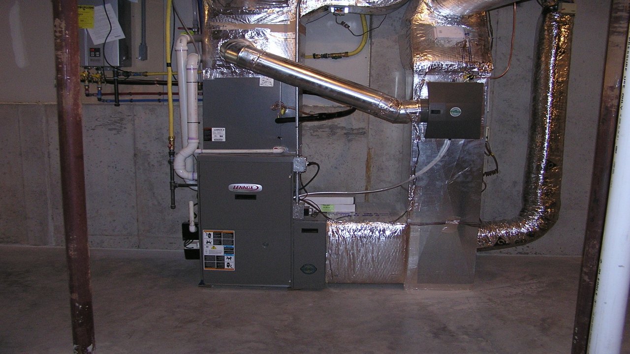 Keeping Up With Your Furnace Maintenance: Tips from Twintech